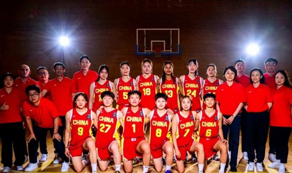 女篮世界杯赛  , 中国57-122再负, 四场一胜难求