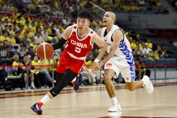 王俊杰16分表现抢眼 中国男篮战胜委内瑞拉