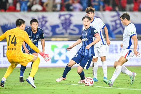 1-0, 36岁邓卓翔发威: 率中超第12掀翻中超第2, 图多列89分钟致胜球