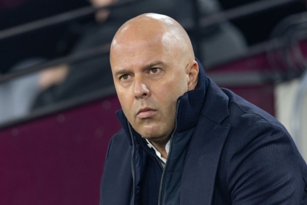 斯洛特：对方把20%的十二码球变成100%，我们的表现未和上赛季差很多