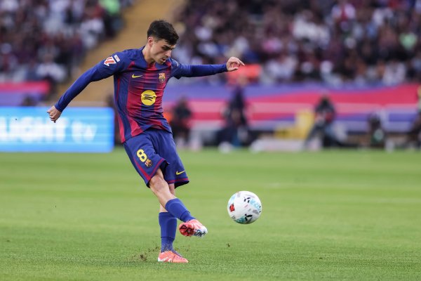 TA：巴萨未按计划重返诺坎普致赛事  收入锐减 若成绩下滑将被质疑