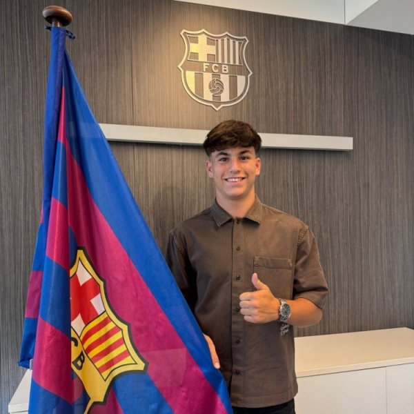 每体: 弗里克将青训小将哈维-埃斯帕特召入一线队练习