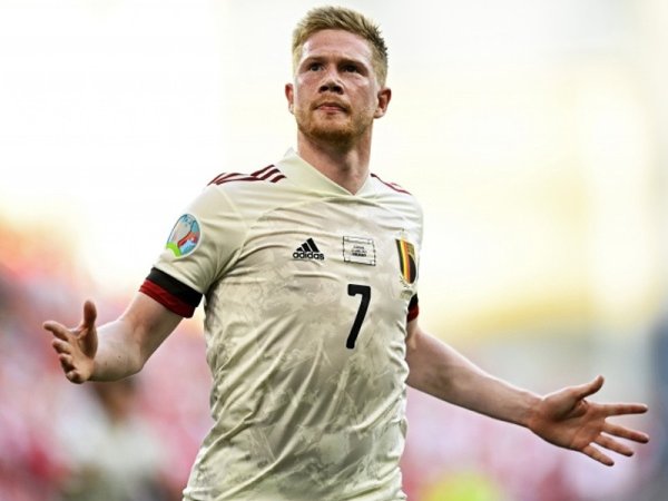 曼联弃将成为历史最佳, 意大利籍主帅六球大败  , 西班牙荷兰无忧