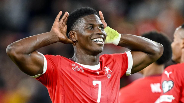 世欧赛! 02: 45瑞士vs斯洛文尼亚, 希腊vs丹麦