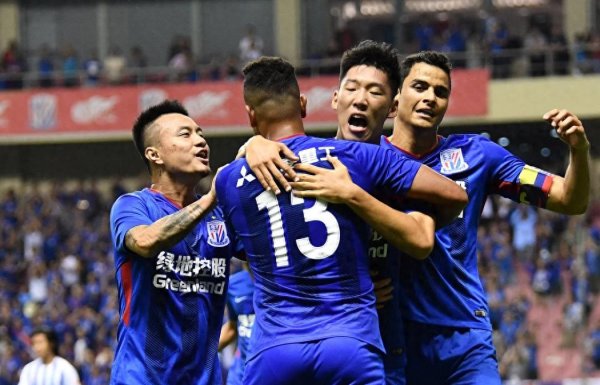 申花客场应战    刚输江原! 远征的球迷就做出重要决定, 让队员为之动容