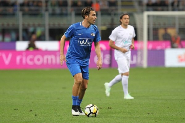 文托拉：大罗是我兄弟，他说他在巴西的地位就像教皇在罗马一样