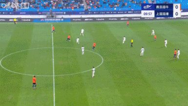 抢开局！兰克尔-泽第11分钟凌空爆杆建功，海港0-1追赶  海牛