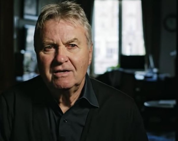 希丁克：如果比分0-0希望是场剧烈  较量 不应该出现0-7这样的比分