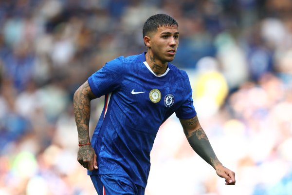 恩佐上半场完成4次抄截  ，是本场任何其他球员至少2倍