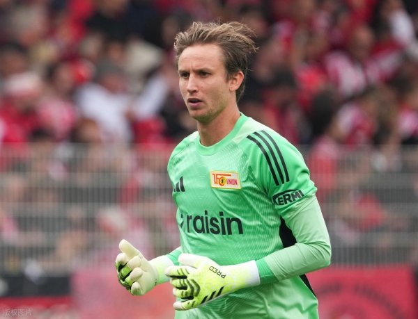 4-2, 23岁阿斯拉尼无敌双响炮, 霍芬海姆掀翻劲旅, 拒绝2连败