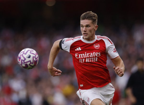 千载难逢？镜报：阿森纳有望夺魁  ，但要处理约克雷斯的竞技状态  问题